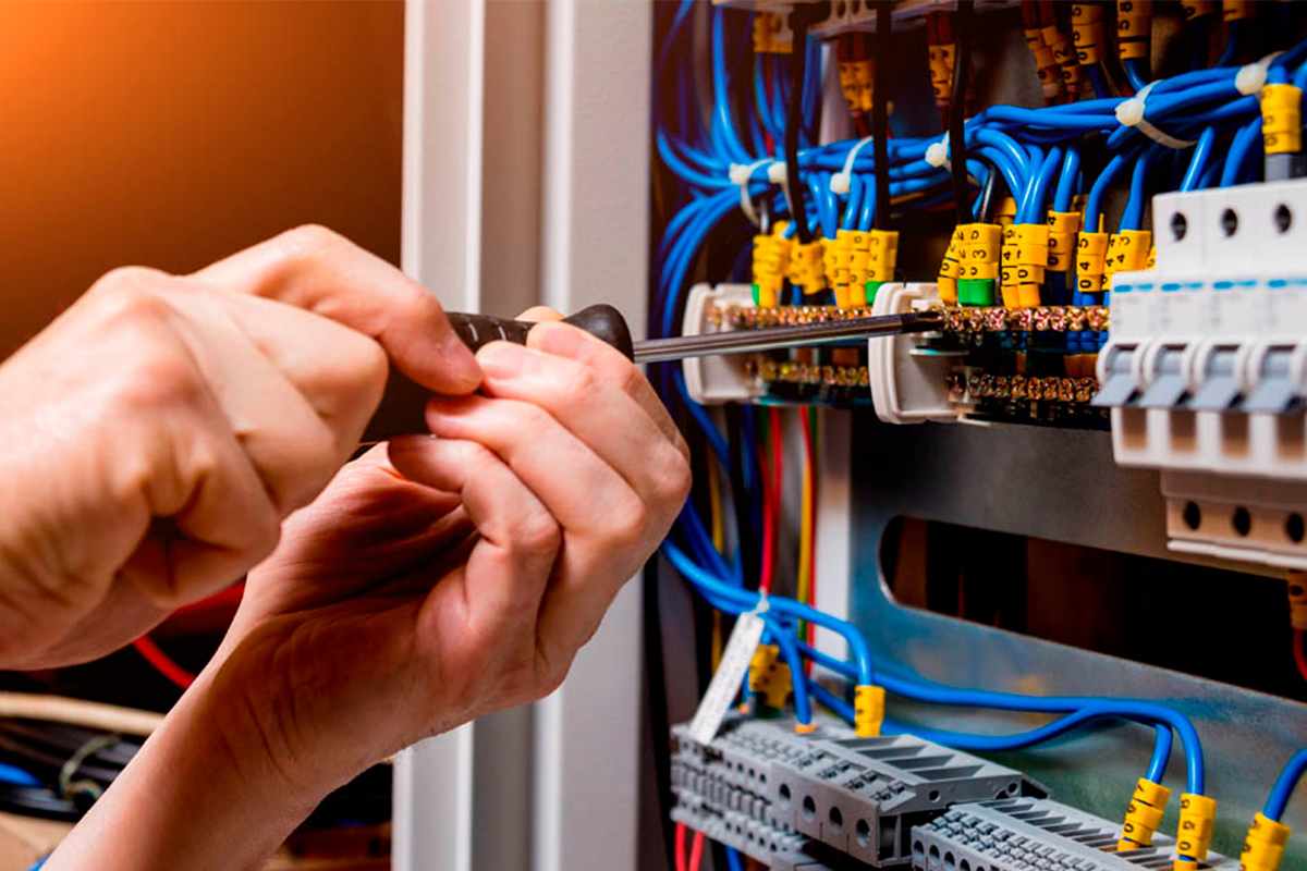 Полная замена электропроводки в квартире от ИП Рог В.И.